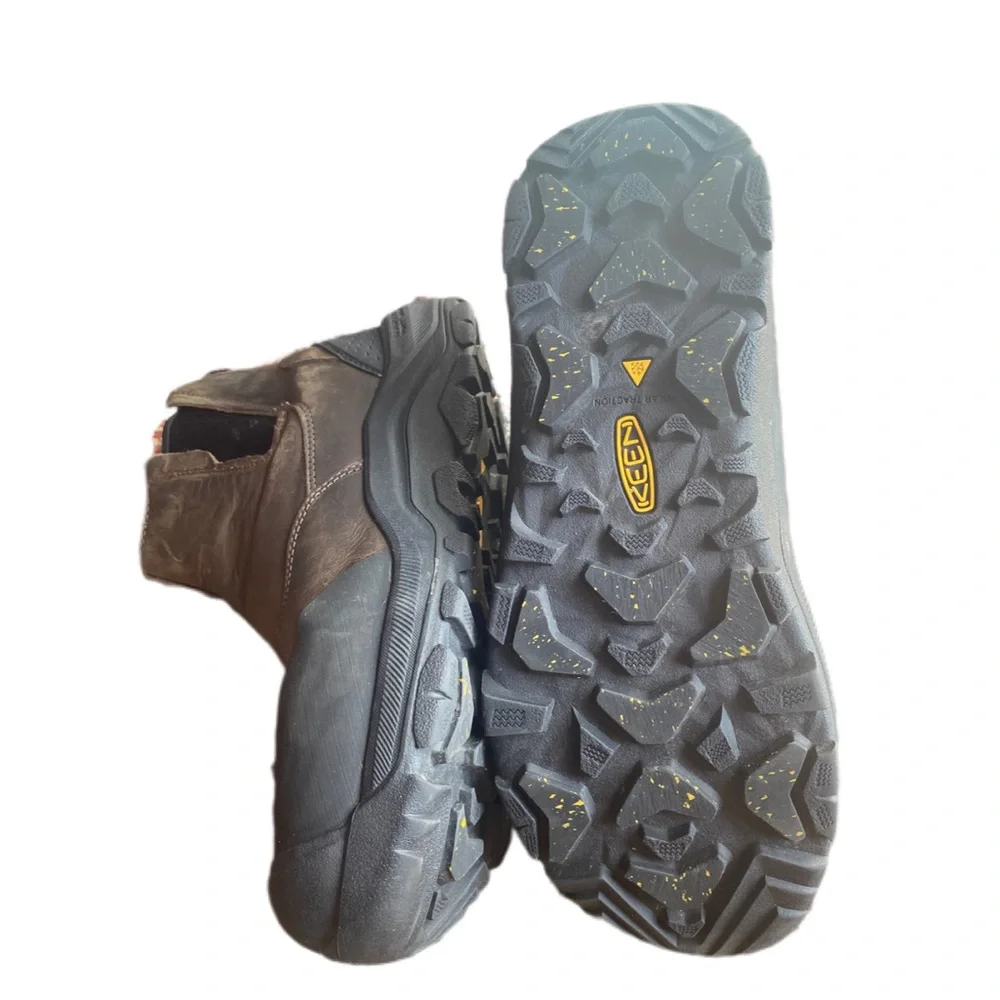 KEEN POLARTRACTION  MENS WORK BOOTS SIZE 11.5. Great condition not new .